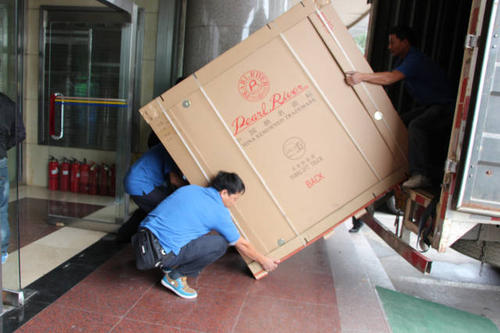 毛道乡钢琴贵重工艺品无忧运